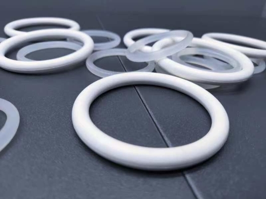 Perfluorineerde O-ringen met slijtvastheid en chemische weerstand.